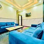 Glace Hotel Near Igi International Airport