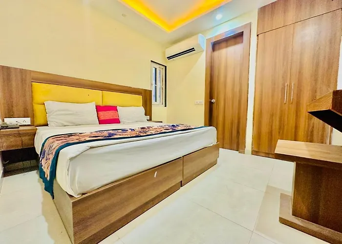 Glace Hotel Near Igi International Airport
